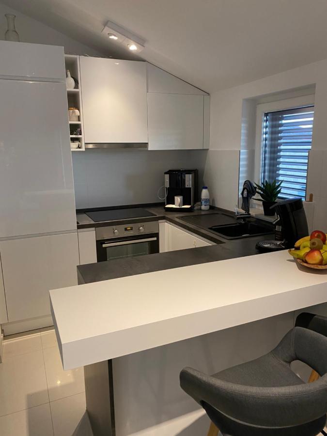 Breitling Apartments With Pool Biograd Na Moru Ngoại thất bức ảnh