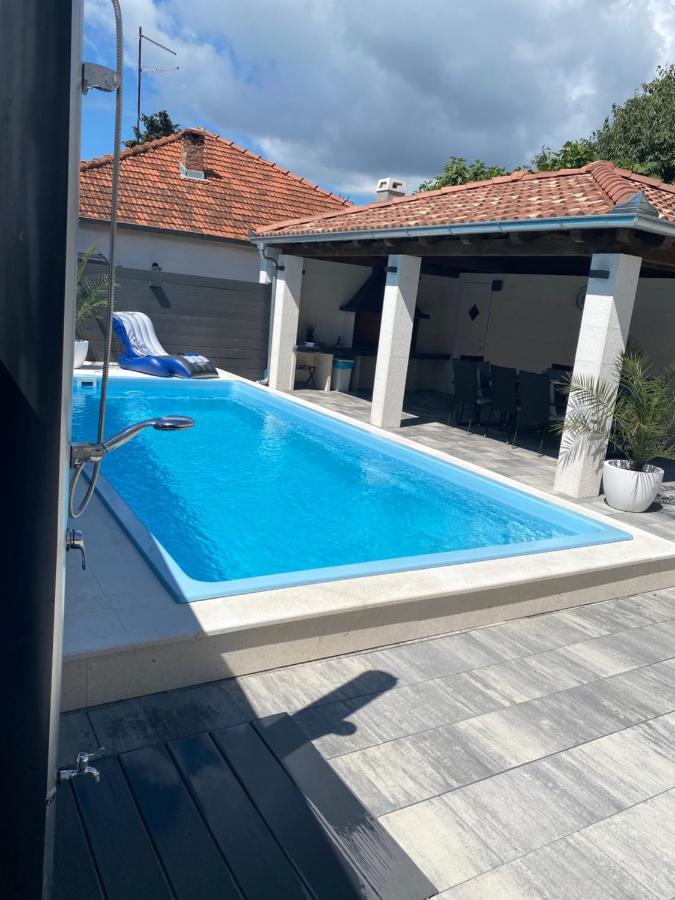 Breitling Apartments With Pool Biograd Na Moru Ngoại thất bức ảnh