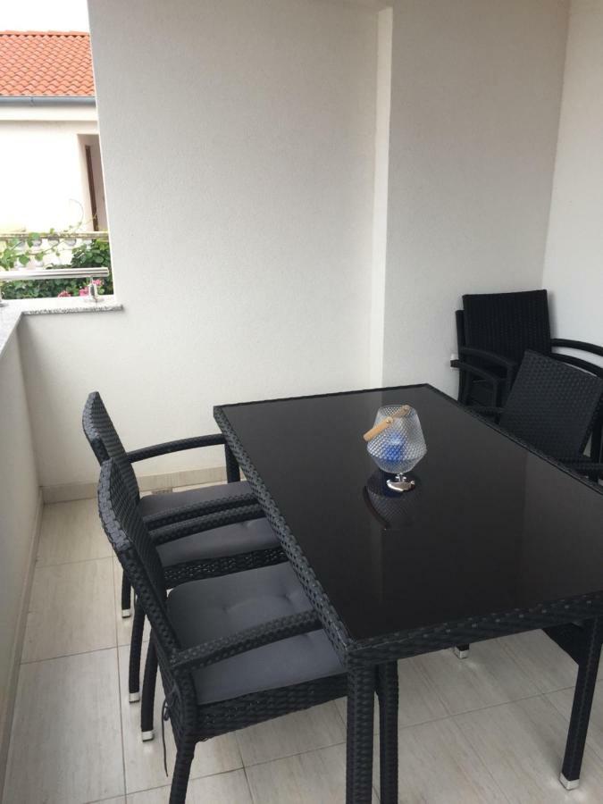Breitling Apartments With Pool Biograd Na Moru Ngoại thất bức ảnh